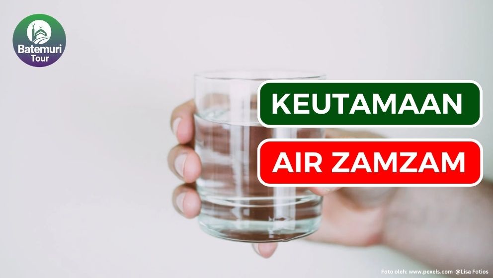 Keutamaan Air Zamzam: Air yang Mulia dan Menyehatkan